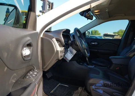 2014 Jeep Cherokee Trailhawk from USA, damaged, VIN 1C4PJMBS5EW321439